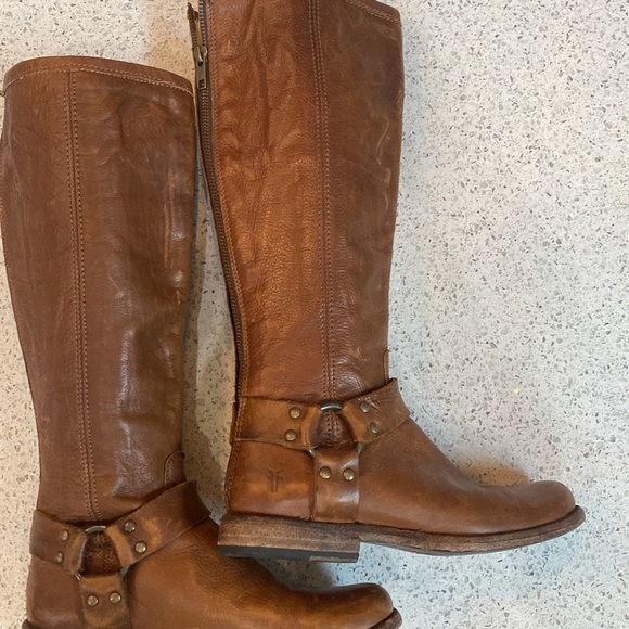 Frye Classic Flat Zip Back Riding Boot - Picture 3 of 6